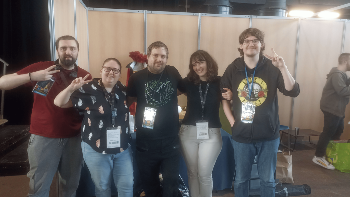 Photo de groupe association ImagiGeeks Haut de france (aisne) - avec :Cédric Sophie Thomas Kelly Benji 